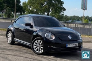 Volkswagen Beetle  2017 819582