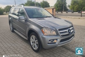 Mercedes GL-Class  2012 819621