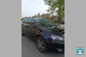 Volkswagen Golf  2012 819649