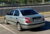 Hyundai Elantra  2004.  3