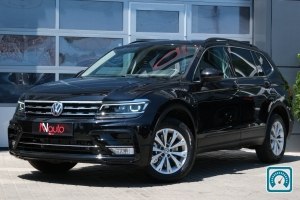 Volkswagen Tiguan  2019 819687