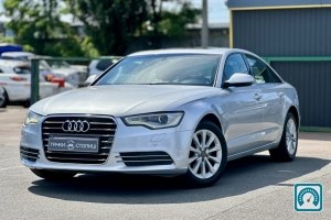 Audi A6  2012 819688