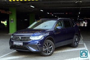 Volkswagen Tiguan  2022 819714