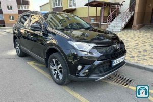 Toyota RAV4  2017 819745