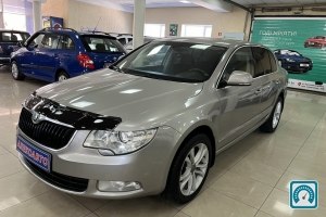 Skoda Superb  2011 819815