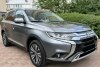 Mitsubishi Outlander Instyle 7s 2023.  2