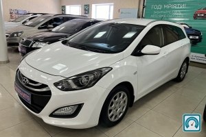 Hyundai i30  2013 819881