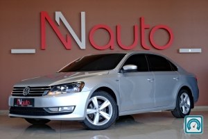 Volkswagen Passat  2016 819886