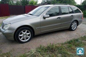 Mercedes C-Class  2004 819904