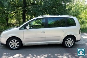 Volkswagen Touran Maximal Ful 2004 819905