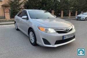 Toyota Camry  2013 819910