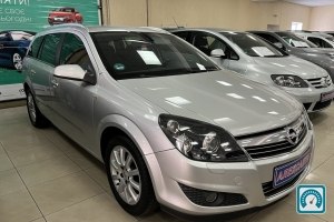 Opel Astra  2008 819953