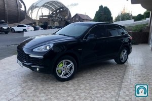 Porsche Cayenne  2016 819972