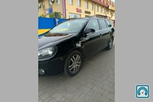 Volkswagen Golf  2012 820011