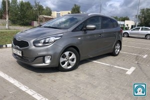 KIA Carens  2015 820157