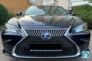 Lexus ES 300h 2020 820188