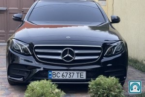 Mercedes E-Class 300 2018 820195