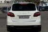 Porsche Cayenne  2010.  5