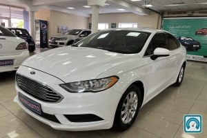 Ford Fusion  2016 820244