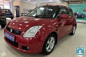 Suzuki Swift  2005 820269