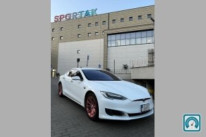 Tesla Model S 75 2016 820282