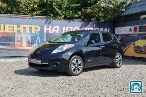 Nissan Leaf  2016 820304