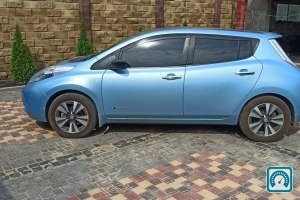 Nissan Leaf  2016 820340