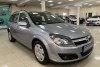 Opel Astra  2006.  6