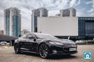 Tesla Model S  2013 820440