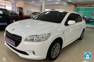 Peugeot 301  2016 820445