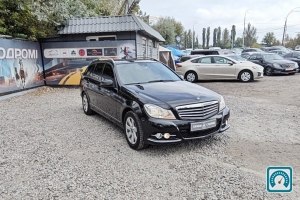 Mercedes C-Class  2012 820513