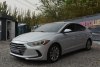 Hyundai Elantra  2016.  3