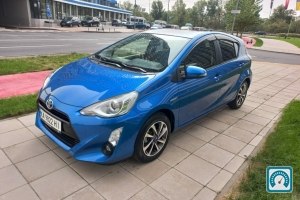 Toyota Prius Aqva-G 2015 820532