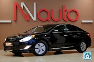 Hyundai Sonata Hybrid 2015 820535