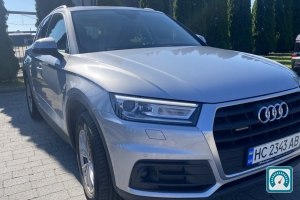 Audi Q5  2018 820541