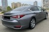 Lexus ES Business 2020.  4