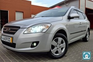 KIA Ceed SW CRDI LX 2008 820567