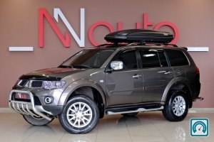 Mitsubishi Pajero Sport  2011 820568