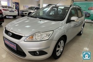 Ford Focus  2010 820694