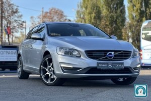 Volvo V60  2016 820708