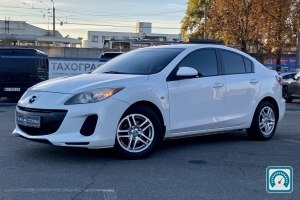 Mazda 3  2013 820711