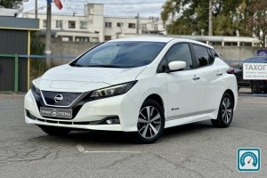 Nissan Leaf  2018 820733