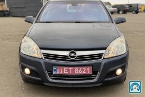 Opel Astra  2009 820750