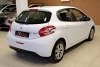 Peugeot 208  2015.  4