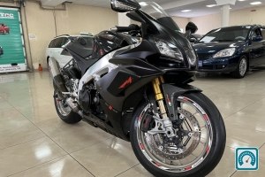 Aprilia RSV4  2019 820771