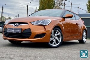 Hyundai Veloster  2016 820820