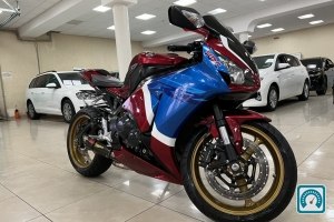 Honda CBR  2010 820884