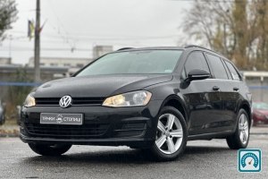 Volkswagen Golf  2015 820942