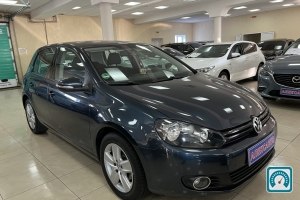 Volkswagen Golf  2009 820956