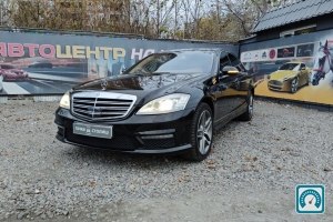 Mercedes S-Class  2010 820996